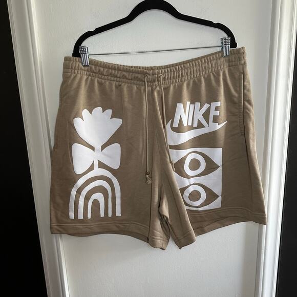 Nike Sportswear Puff Print Graphic French Terry Shorts NWT Size XXL Men's Tan - Picture 4 of 16